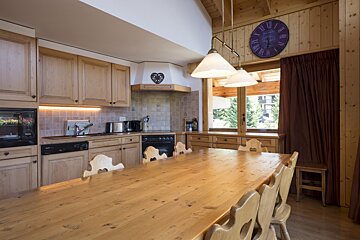 Pipeau 208 Duplex Apartment, Verbier Centre kitchen