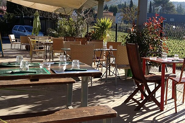 Zucchini Blossum, Mougins restaurant terrasse