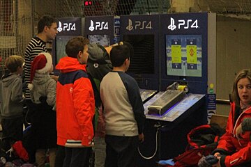 children playing games in Alpe d'Huez