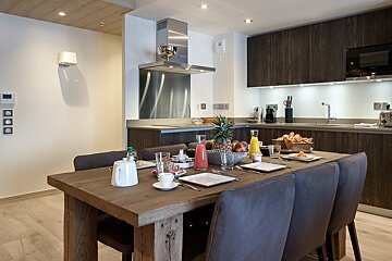 Le C - Apartment 08, Courchevel Moriond 1650 dining room