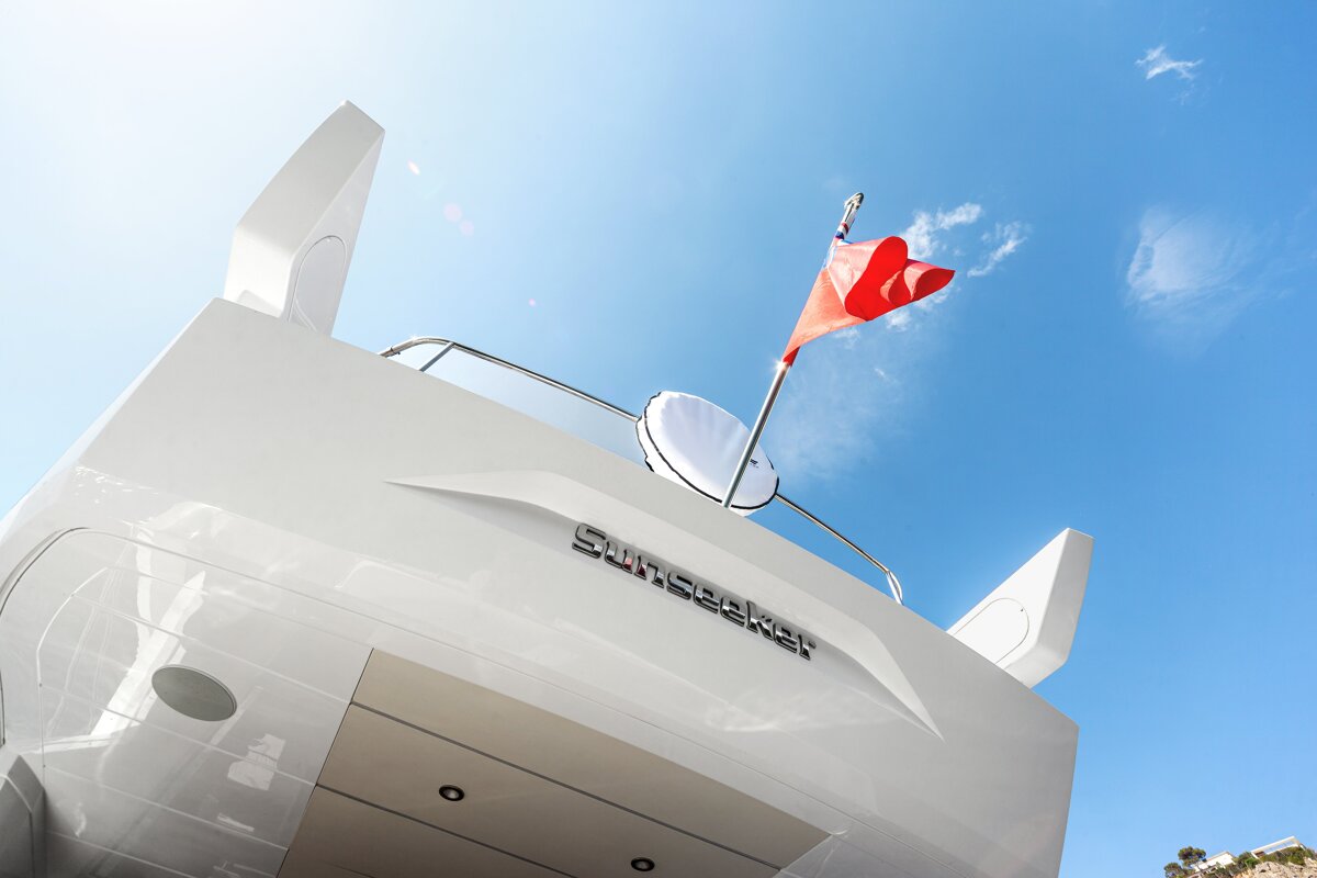 A white boat with the word sunseeker on it