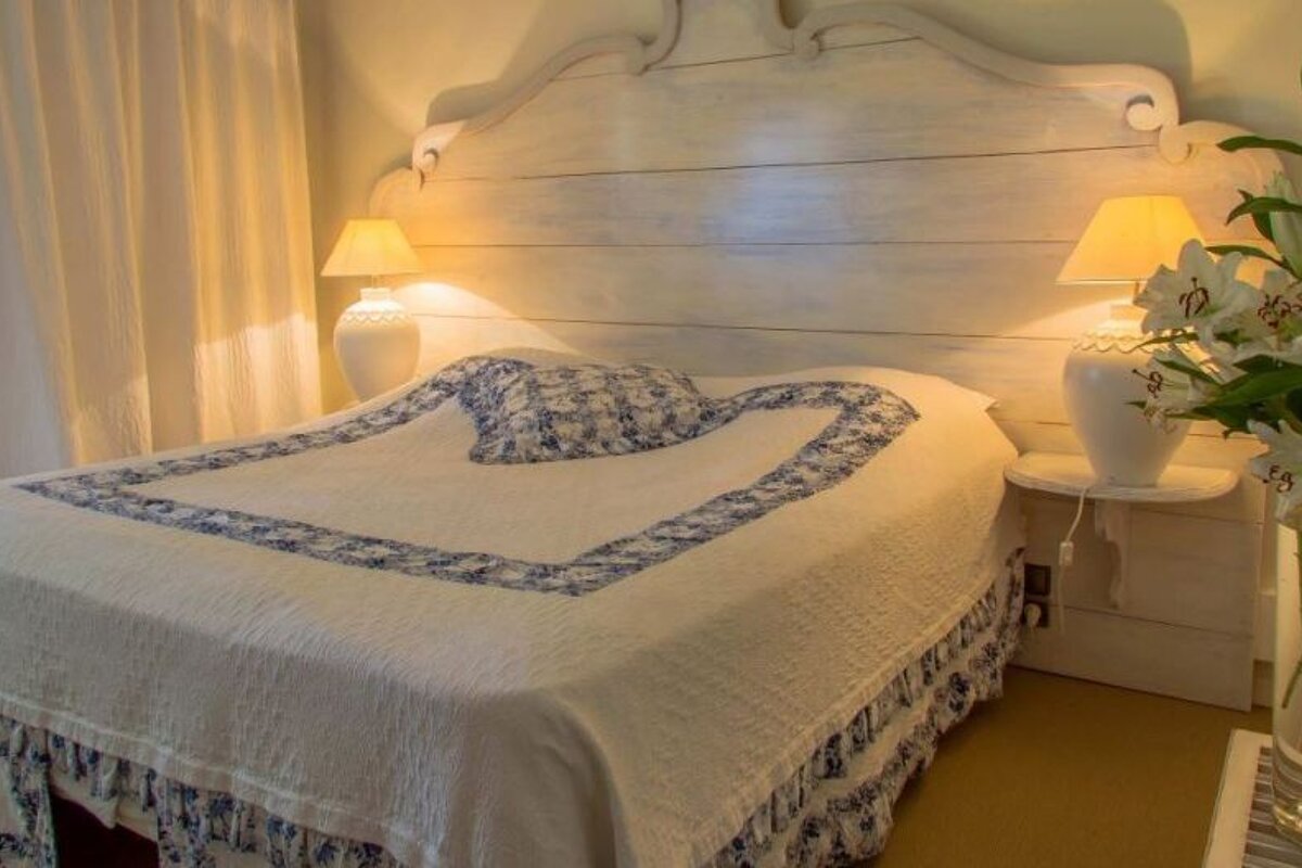 Moulin de Lourmarin Hotel, Lourmarin double bedroom