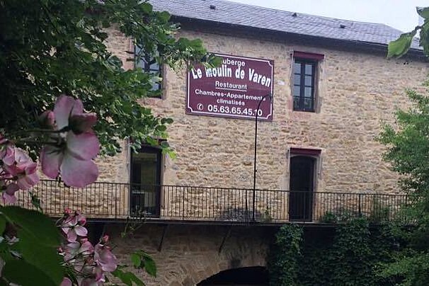 Moulin de Varen Restaurant, Varen exterior