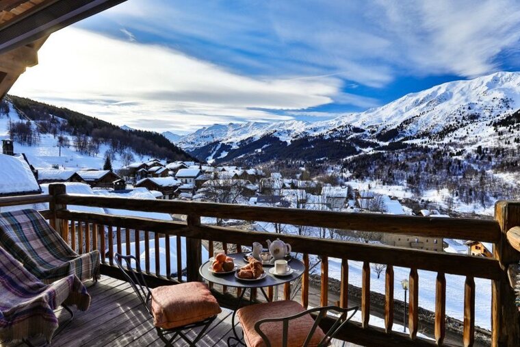 Vallon Chalet, Meribel Village balcony