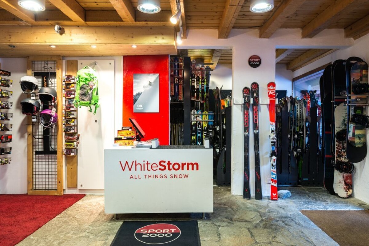 White Storm Ski Hire, Courchevel Le Praz 1300 exterior