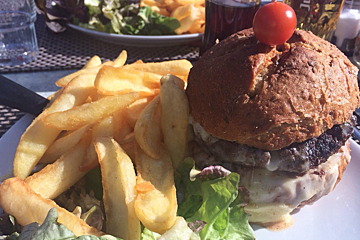 La Bergerie de Raphael, Les Arcs 1800 style of cuisine