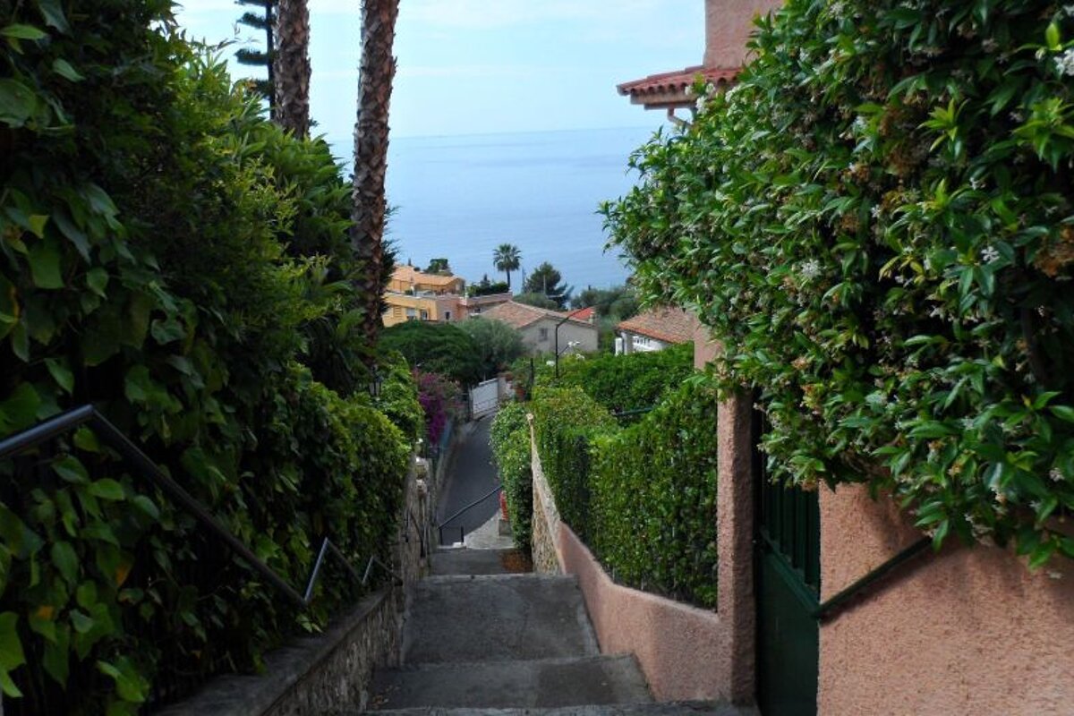 some steps on a hiking route in Nice