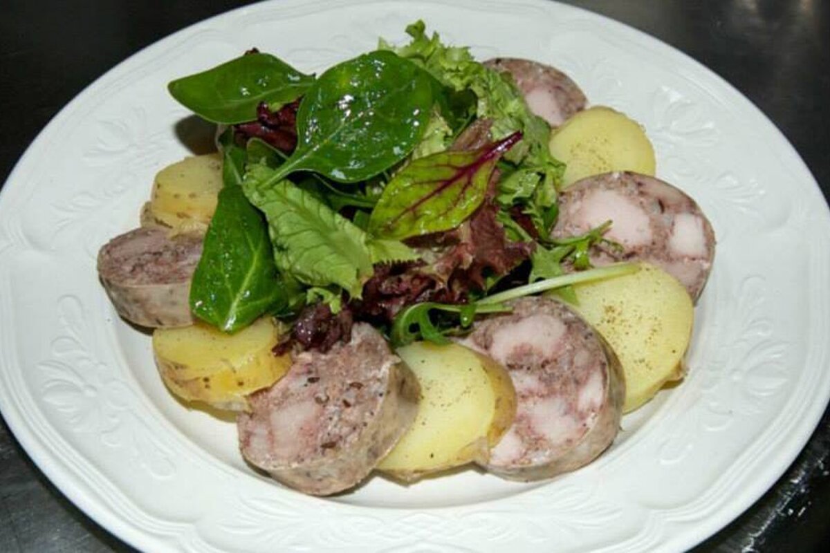 Chez Jules Restaurant, Alpe d'Huez style of cuisine