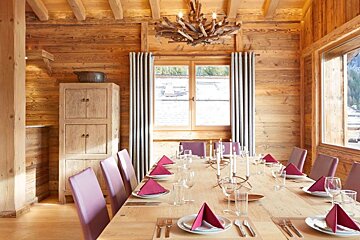 Zenith 2 Chalet, Chamonix - Argentiere dining area