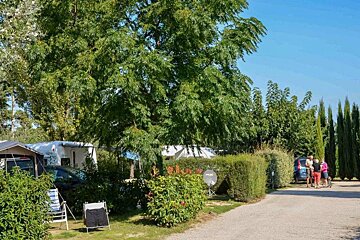 Camping Les Fontaines, Pernes-les-Fontaines area