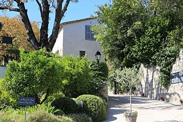 La Villa Archange Restaurant, Le Cannet exterior