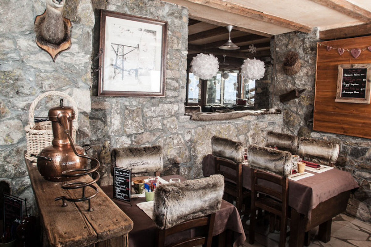 Les Pierres Plates (La Saulire) Restaurant, Courchevel interior