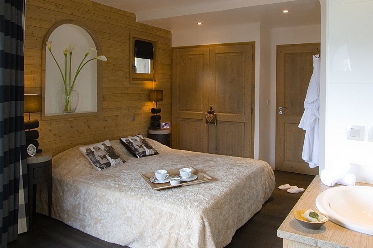 Igloo Chalet, Courchevel Le Praz 1300 double room