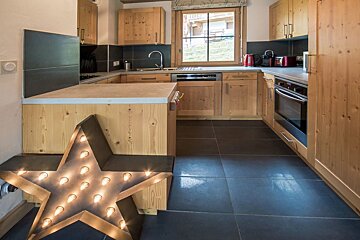 The Penthouse Apartment, Morzine kitchen