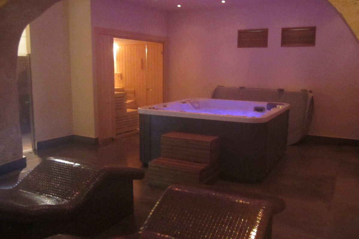 Hot tub and sauna