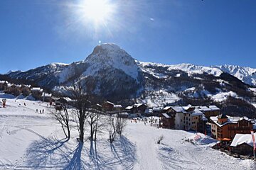 Another Perfect Week in 3 Valleys, Meribel - Centre