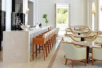 Grand-Hotel du cap-Ferrat Hotel, Cap-Ferrat bar