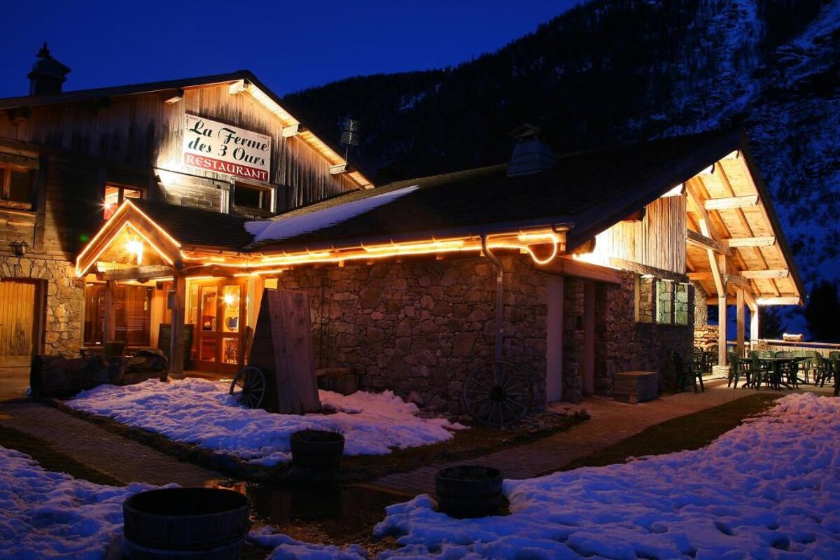 La Ferme des 3 Ours Restaurant, Vallorcine exterior