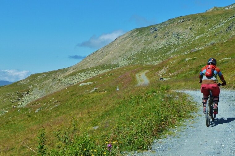 About Mountain Biking in Val Thorens  mountain biker
