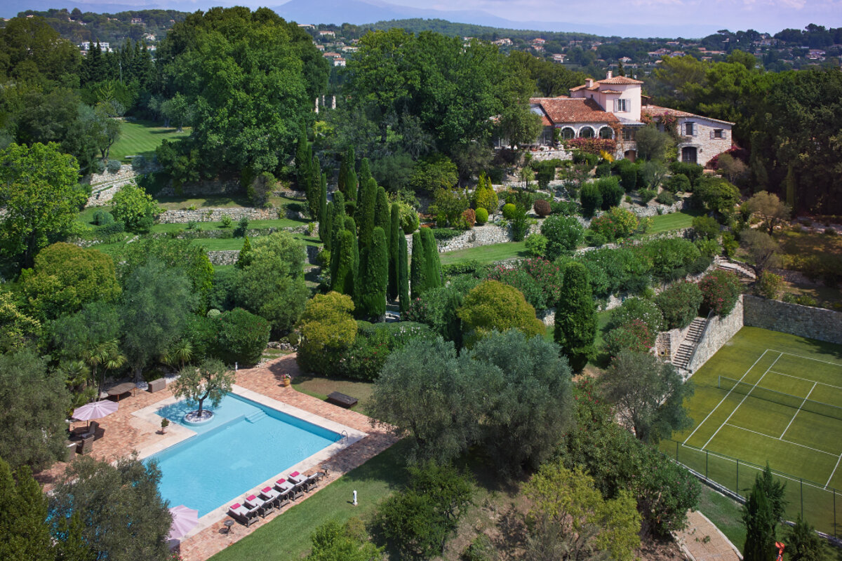 Savills Estate Agent, Cannes villa