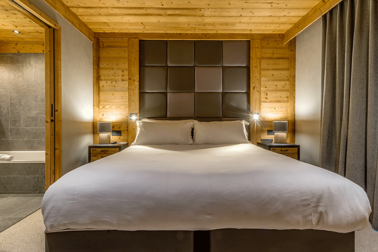 Tournesol Apartment, Val d'Isere - Centre double bedroom