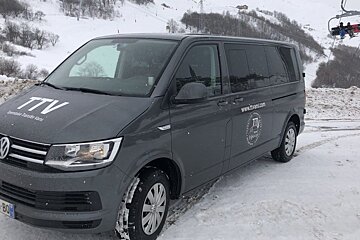 transfer minibus shuttle