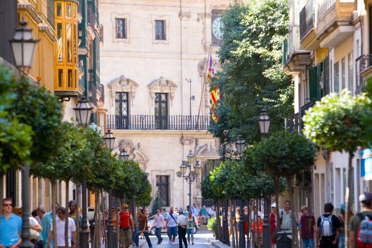 the street of Calle Colon in Palma de Mallorca