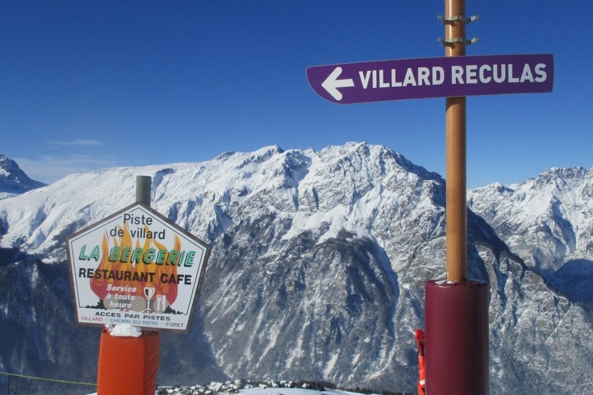 Cruising the blue runs in Alpe d'Huez in 2018