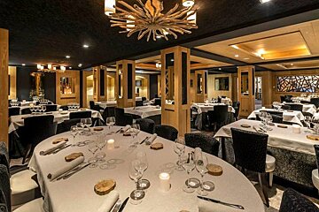 l'Ekrin Restaurant, Meribel Centre interior
