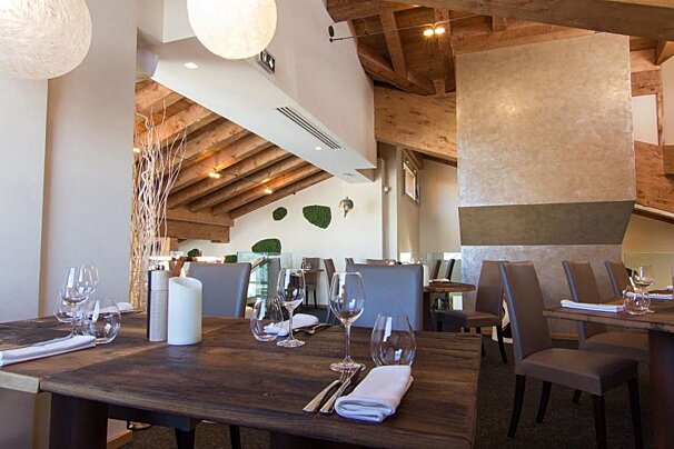 Le Base Camp Restaurant, Val Thorens interior