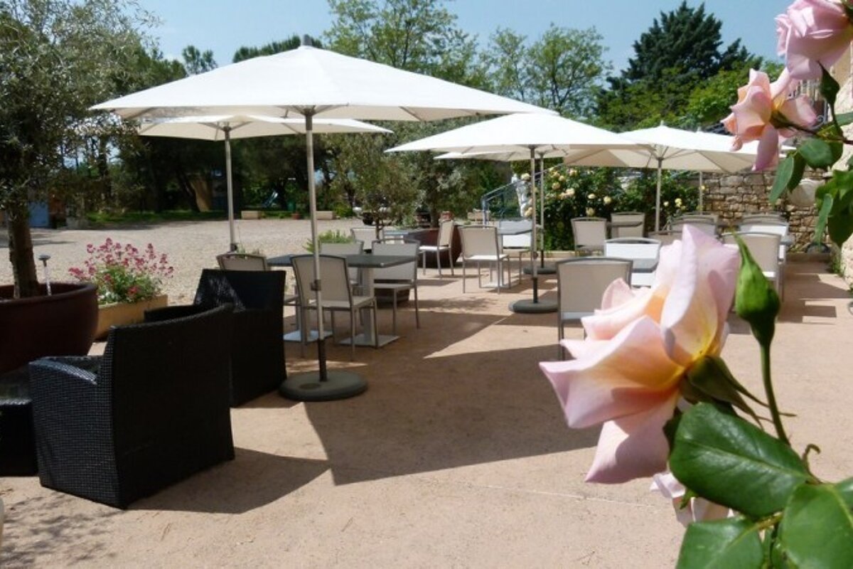 Le Manoir Hotel, Apt hotel restaurant