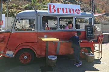 a food truck at Port Adrinao
