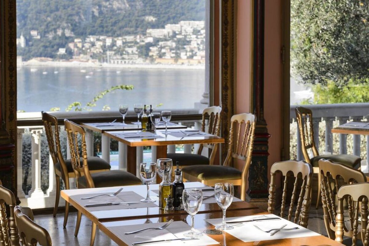 Salon de The de la Villa Ephrussy de Rotschild, St-Jean-Cap-Ferrat interior