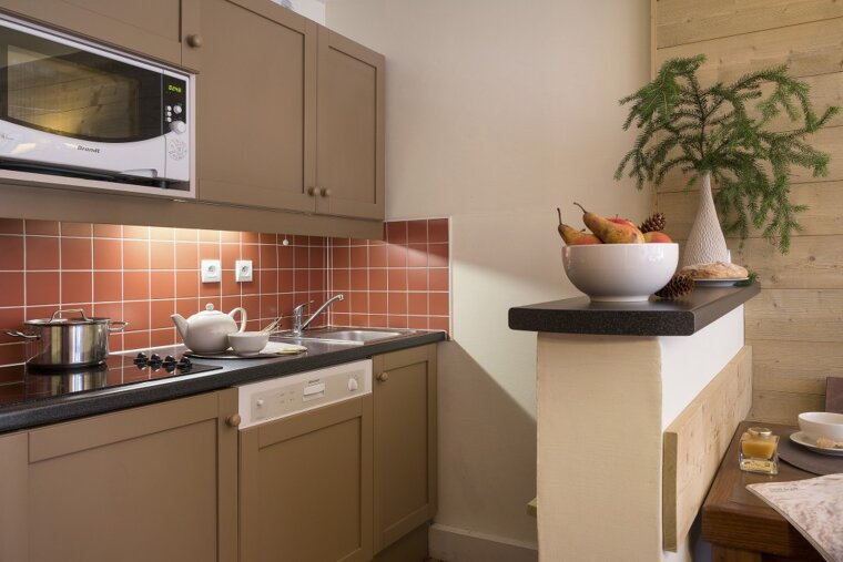1 bed apartments - Residence Le Belmont, Arc 1800 kitchen