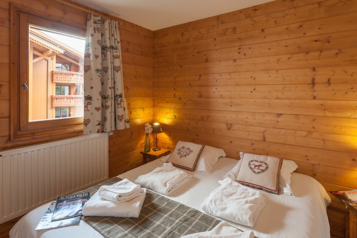 4 bed apartments - Les Alpages de Reberty Premium, Les Menuires double bedroom
