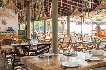 Aiyanna Restaurant, Cala Nova interior