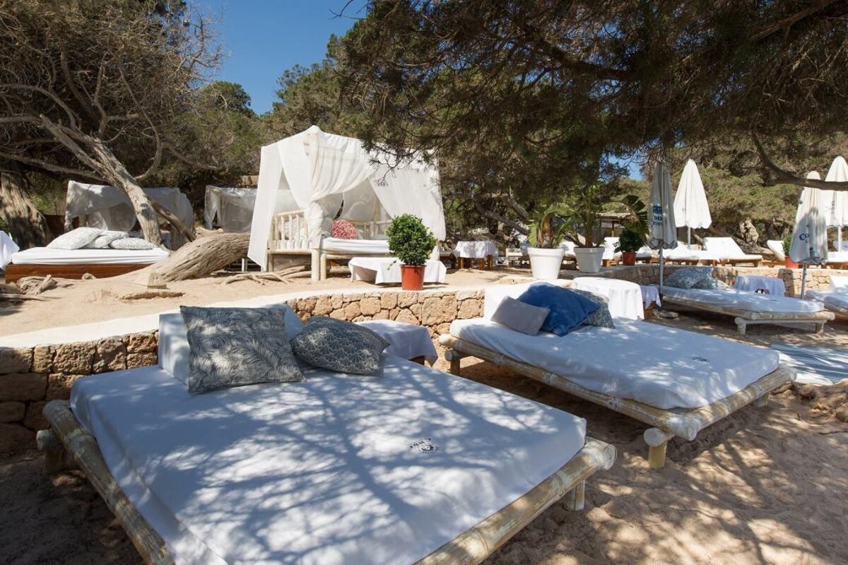 Cala Bassa Beach Club, San Jose terrace
