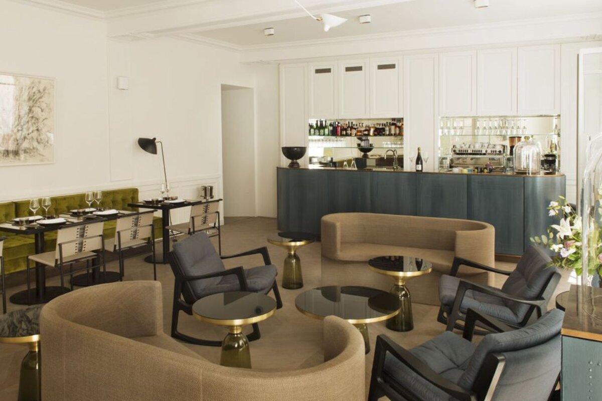 Hotel D'Almeran, Saint Remy de Provence dining room 