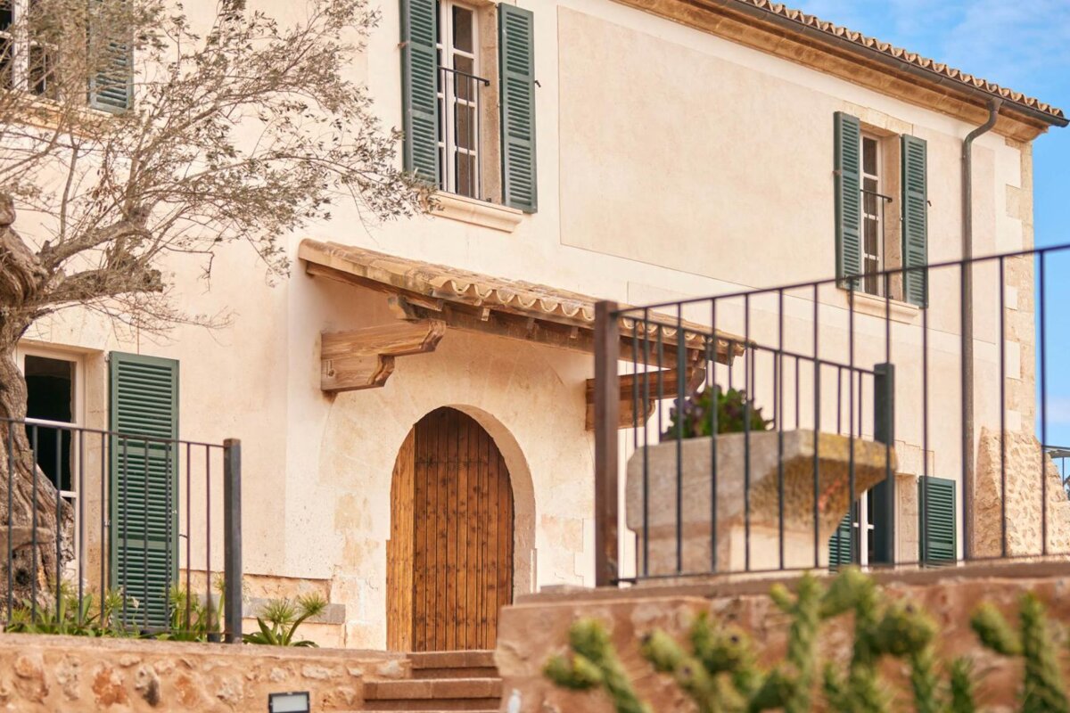 Son Sabater by Zafiro 