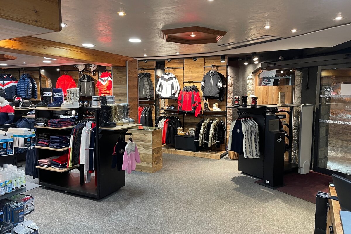 Cristal de La Roche | Ski Hire, Courchevel 1850