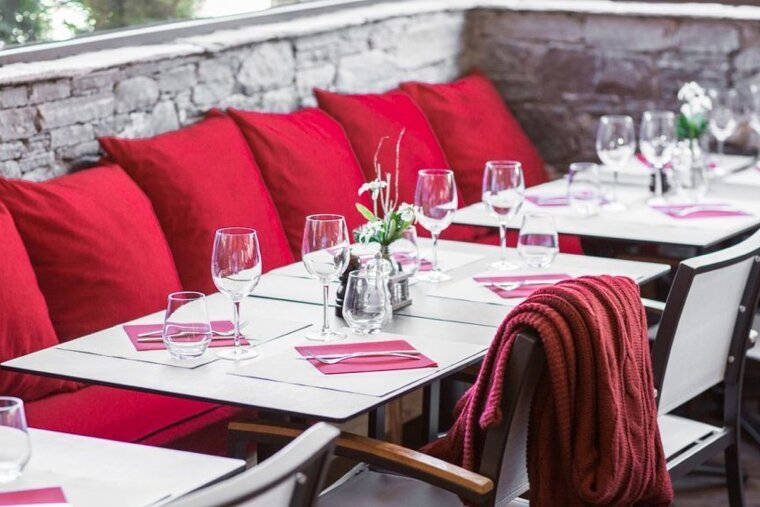 La Rotonde Restaurant, Morzine restaurant terrasse