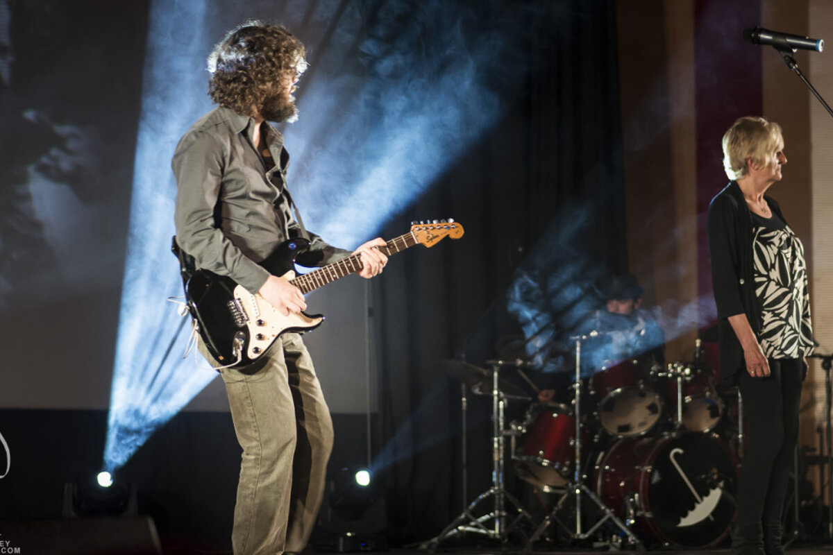 band playing guitar