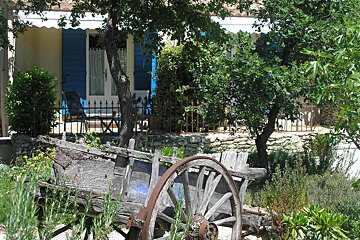 Le Clos des Lavandes B&B, Lacoste garden