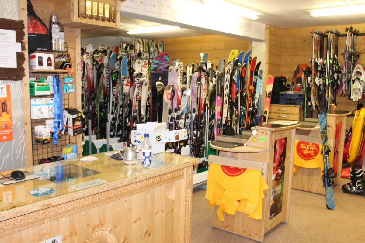 Notresphere Zenith - Ski Hire, Val Thorens shop interior