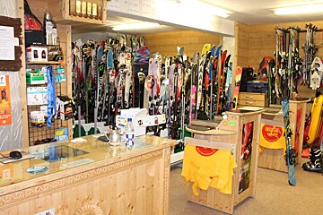 Notresphere Zenith - Ski Hire, Val Thorens shop interior