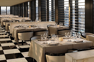 Armani Hotel, Milan - Centre hotel restaurant