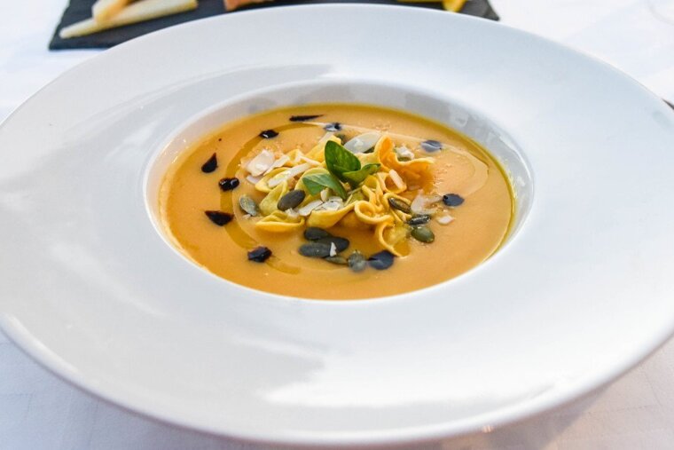 Es Lloquet Restaurant Review, Campos