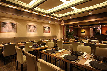 L'Affable Restaurant, Cannes interior