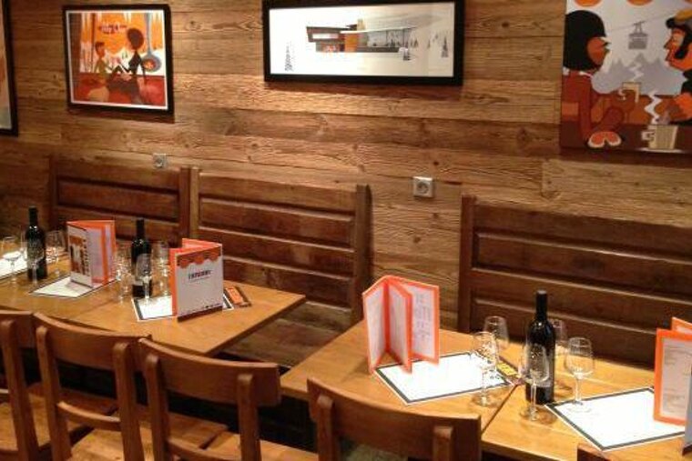 L'Atelier Cafe, Chamonix interior