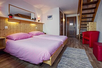 Mirabeau Hotel, Verbier double bedroom
